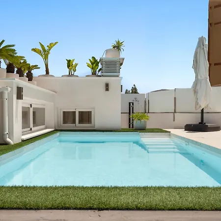 Sky Penthouse - Private Rooftop Pool * ماربيا